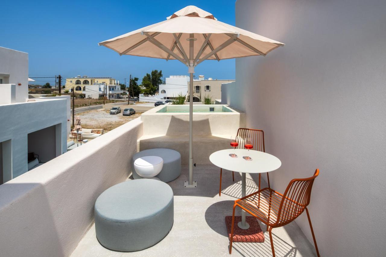 Viva Nove Suites Kamári Zewnętrze zdjęcie